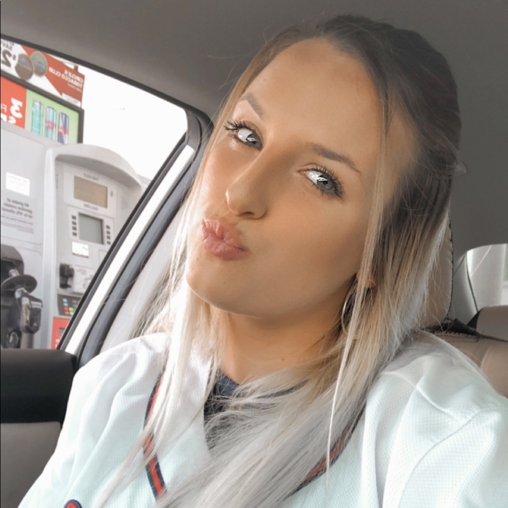 Meet your Posher, Haley